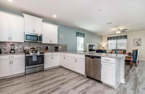 Maison, plusieurs lits (C9036SID-The Retreat at ChampionsGate) | Cuisine privée