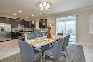 Casa, várias camas (9032HS-The Retreat at ChampionsGate) | Cozinha privada