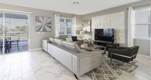 House, Multiple Beds (8817CBC - The Retreat at ChampionsGat) | Living room