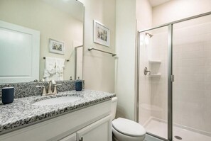 Condo, Multiple Beds (9043DD-The Retreat at ChampionsGate) | Bathroom - 9043dd-the Retreat at Championsgate (Davenport)