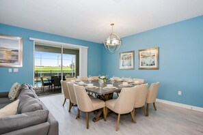 House, Multiple Beds (C701PBD- The Retreat at ChampionsGate) | Private kitchen