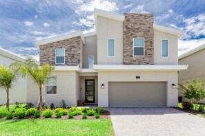 House, Multiple Beds (C701PBD- The Retreat at ChampionsGate) | Exterior