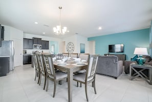 Hus - flera sängar (5261OBA-NON-RENTING 04.15.22-Solterra) | Restauranger