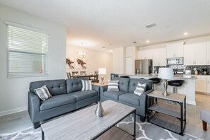 Condo, Multiple Beds (C820PBD - The Retreat at ChampionsGat) | Living room