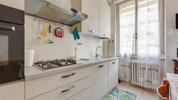Microonde, forno, piano cottura, tostapane
