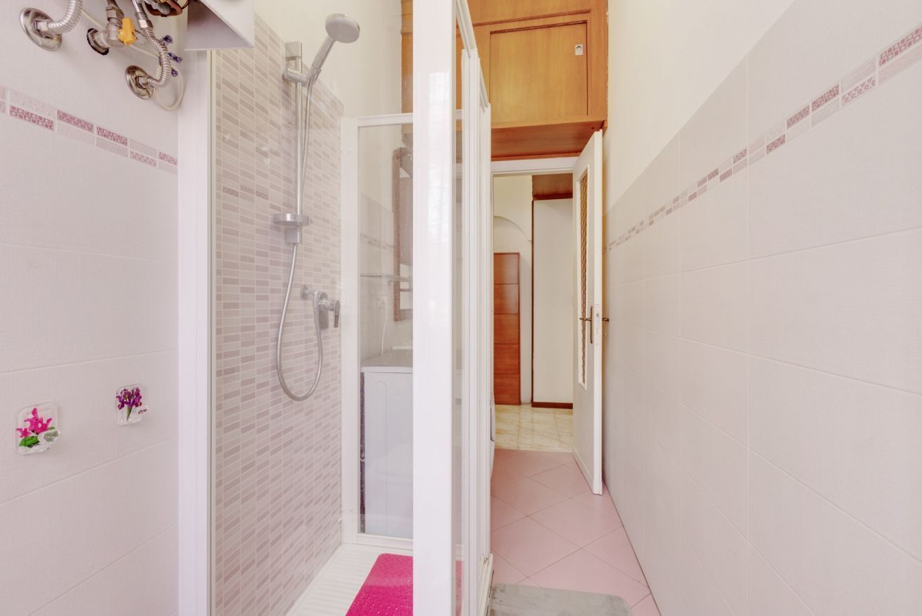 Dusche, Haartrockner, Bidet