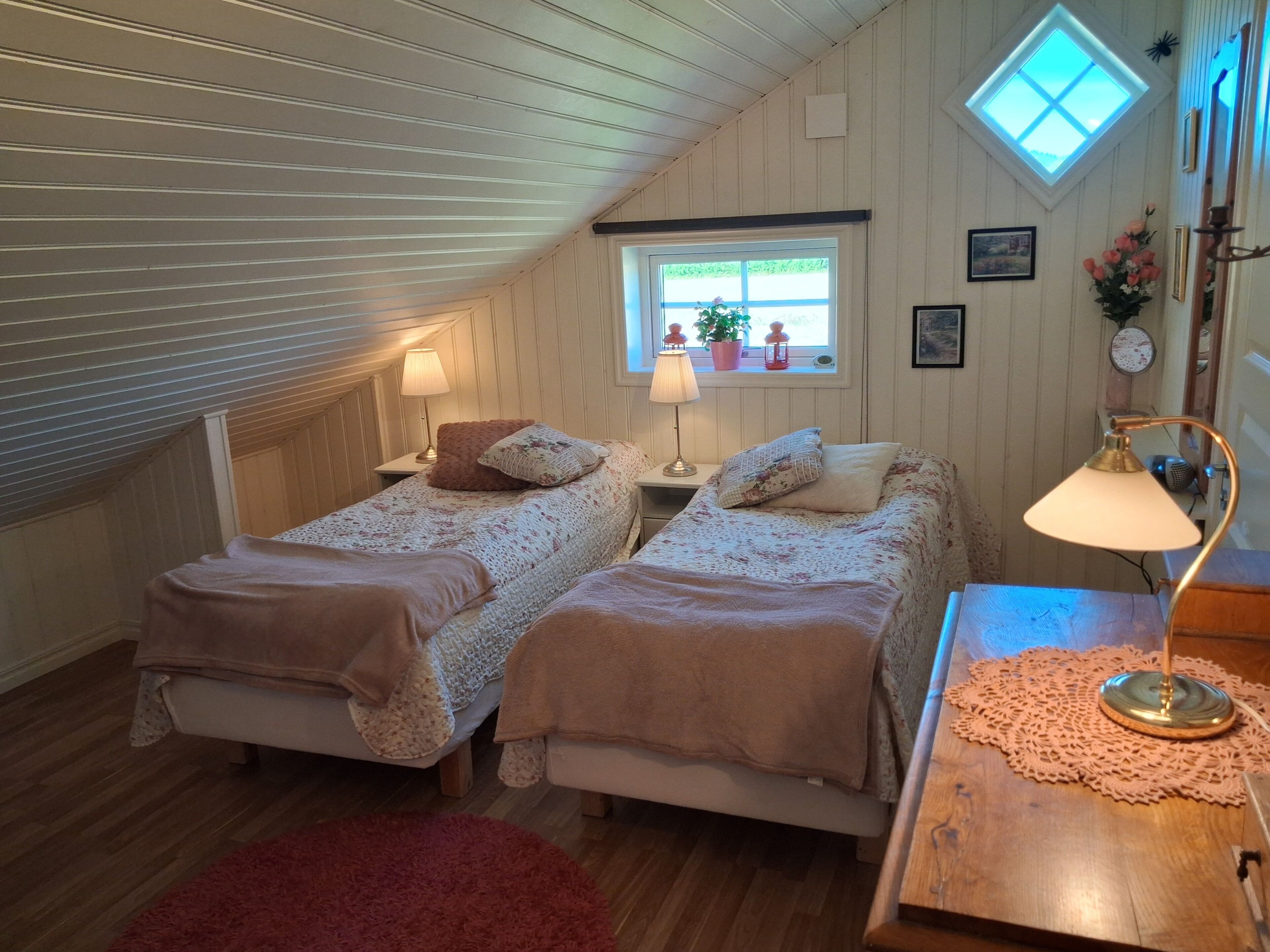 1 chambre, fer et planche à repasser, Wi-Fi gratuit, draps fournis