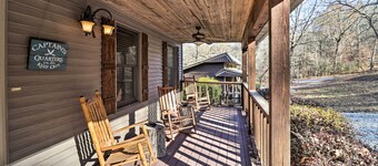 The Captains Quarters in Rogers w/ Covered Porch!