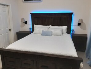 2 bedrooms, iron/ironing board, WiFi, bed sheets - Tropical paradise with fun attractions nearby. (Ocho Rios)