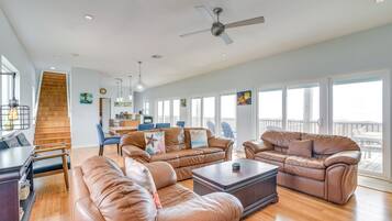 TV, fireplace, books, offices