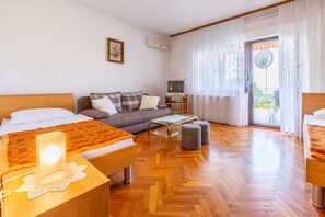 2 室のベッドルーム、WiFi