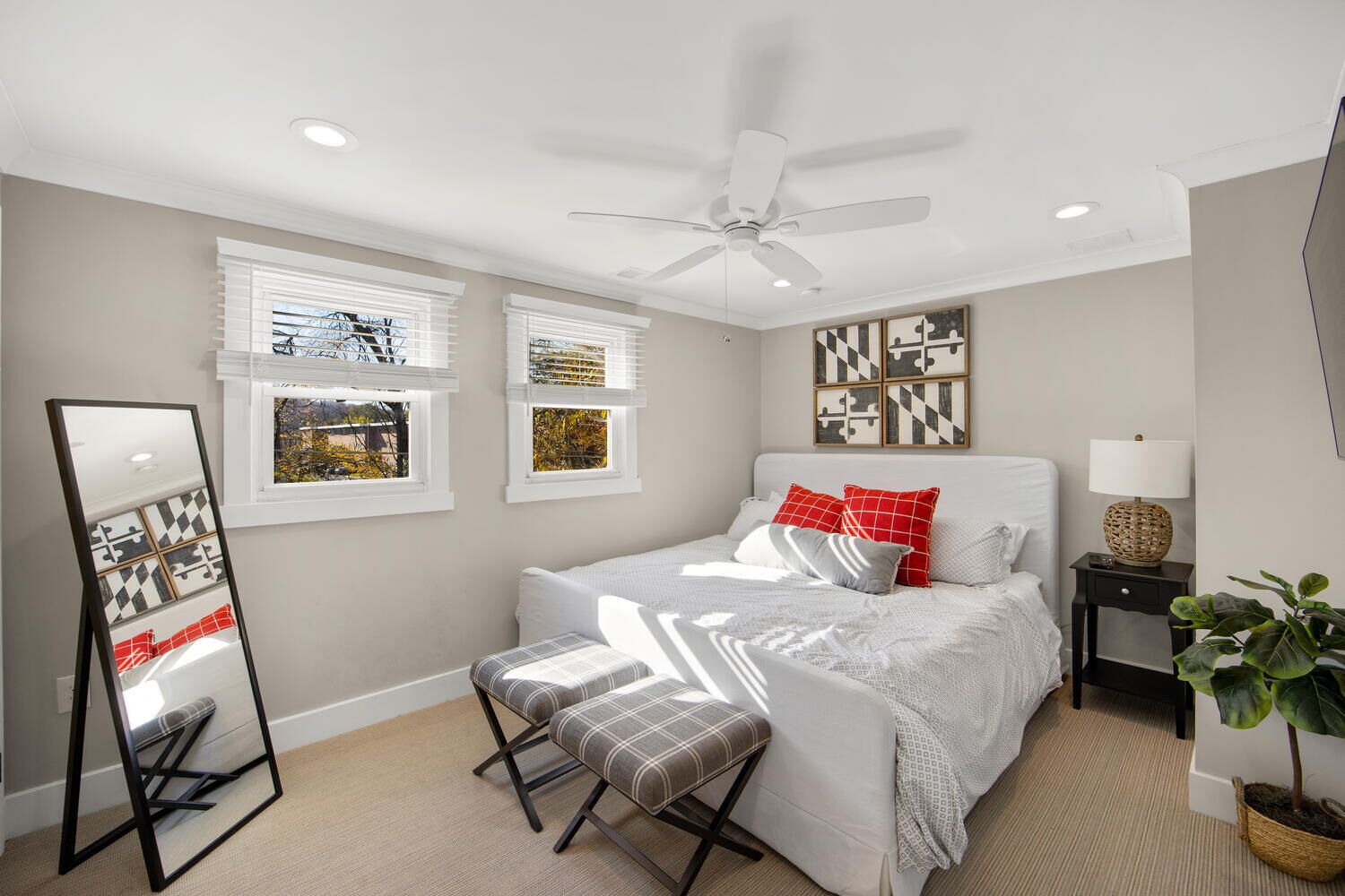 4 bedrooms, WiFi, bed sheets