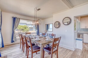 House, Multiple Beds (Anchor Court) | Private kitchen - Anchor Court (Lincoln City)