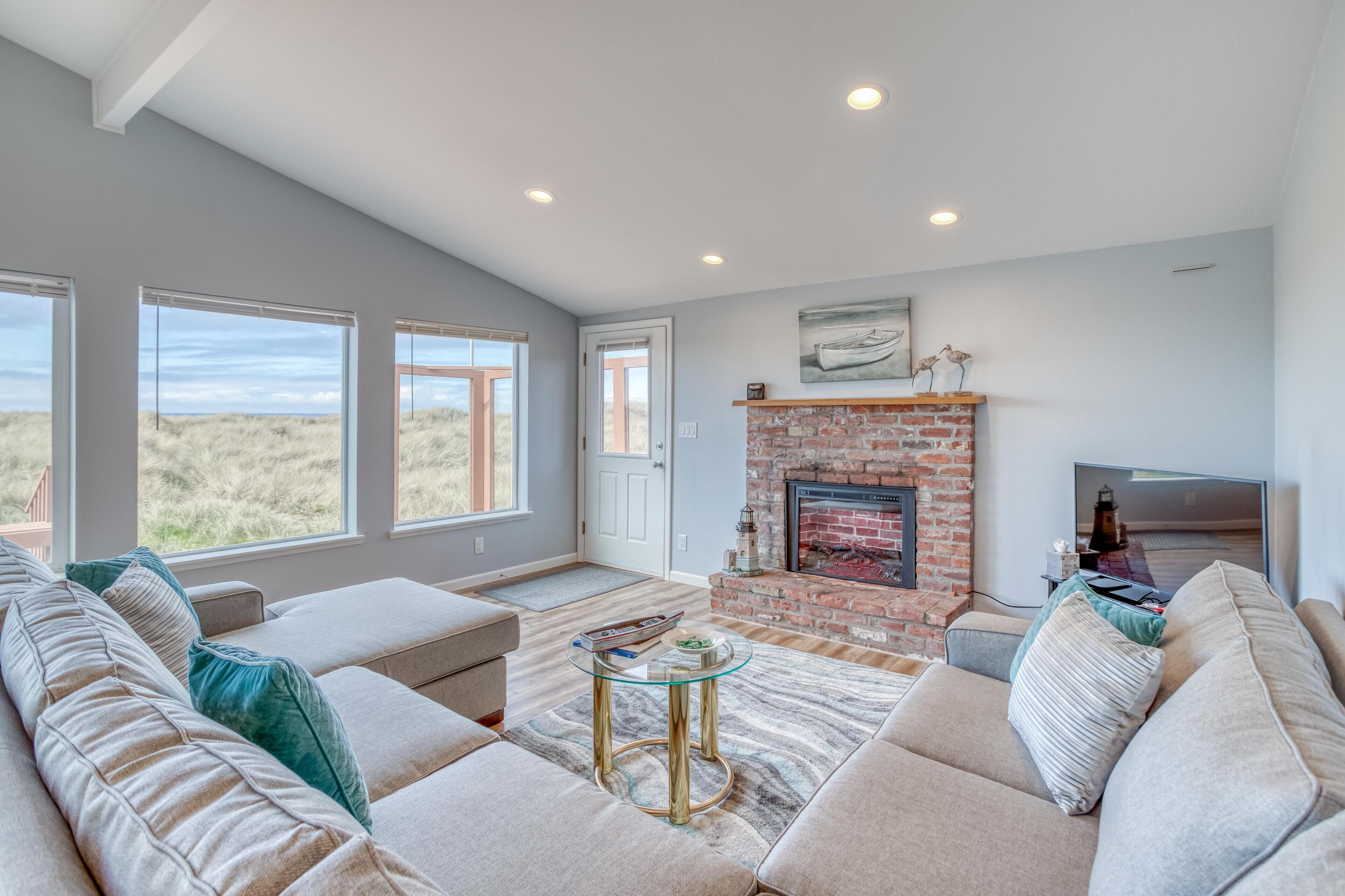 獨棟房屋, 多張床, 海灘景觀 (Windsong Hideaway) | 客廳