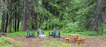 Dog-friendly lakefront home near skiing with mountain view, firepit & wood stove