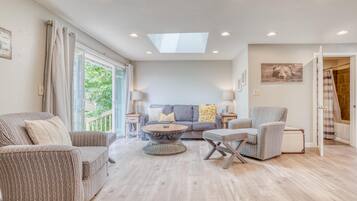 House, 2 Katil Ratu (Queen) (Nehalem House) | Ruang tamu