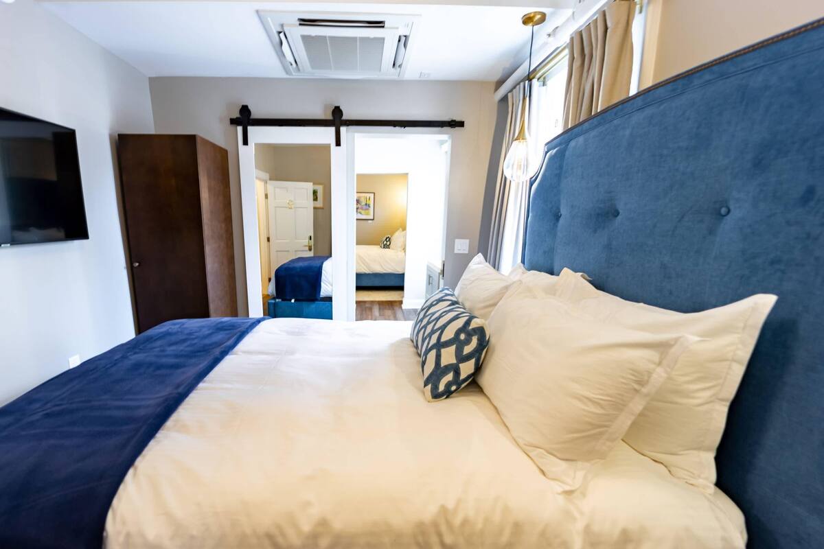 Suite, 2 Queen Beds, Non Smoking (Top Floor)