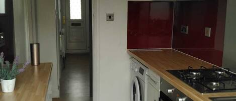 Frigorífic, microones, forn i placa de cuina