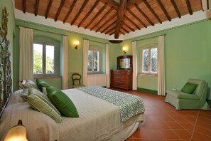 4 Schlafzimmer, Bügeleisen/Bügelbrett, kostenloses WLAN, Bettwäsche