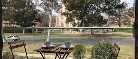 屋外ダイニングエリア