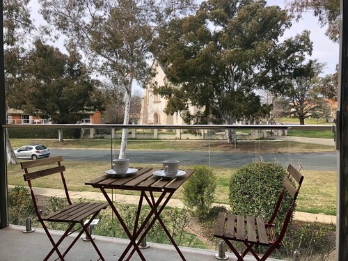 Canberra self contained studio in central location