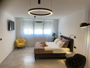 4 bedrooms, iron/ironing board, travel cot, free WiFi - LuxuriousVilla , sauna, sea view, 200 m from the beach (Fažana)