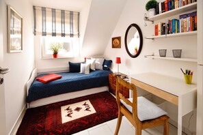 3 slaapkamers, een kluis op de kamer, een bureau