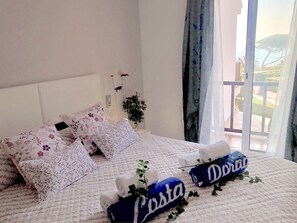 2 chambres, fer et planche à repasser, accès au Wi-Fi (inclus)