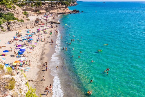 CALETA townhouse 1st line to the sea, communal swimming pool