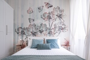 Deluxe-Apartment, 1 Schlafzimmer | 1 Schlafzimmer, Bügeleisen/Bügelbrett, kostenloses WLAN, Bettwäsche