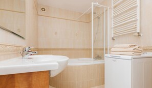Hair dryer, towels, toilet paper - 156 Penthouse z 3 sypialniami, tarasem i widokiem na morze (Kolobrzeg)