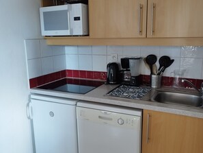 Fridge, microwave, dishwasher