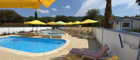 Piscine extérieure, piscine chauffée