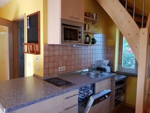 Kühlschrank, Mikrowelle, Geschirrspüler