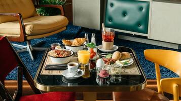 Daily buffet breakfast for a fee