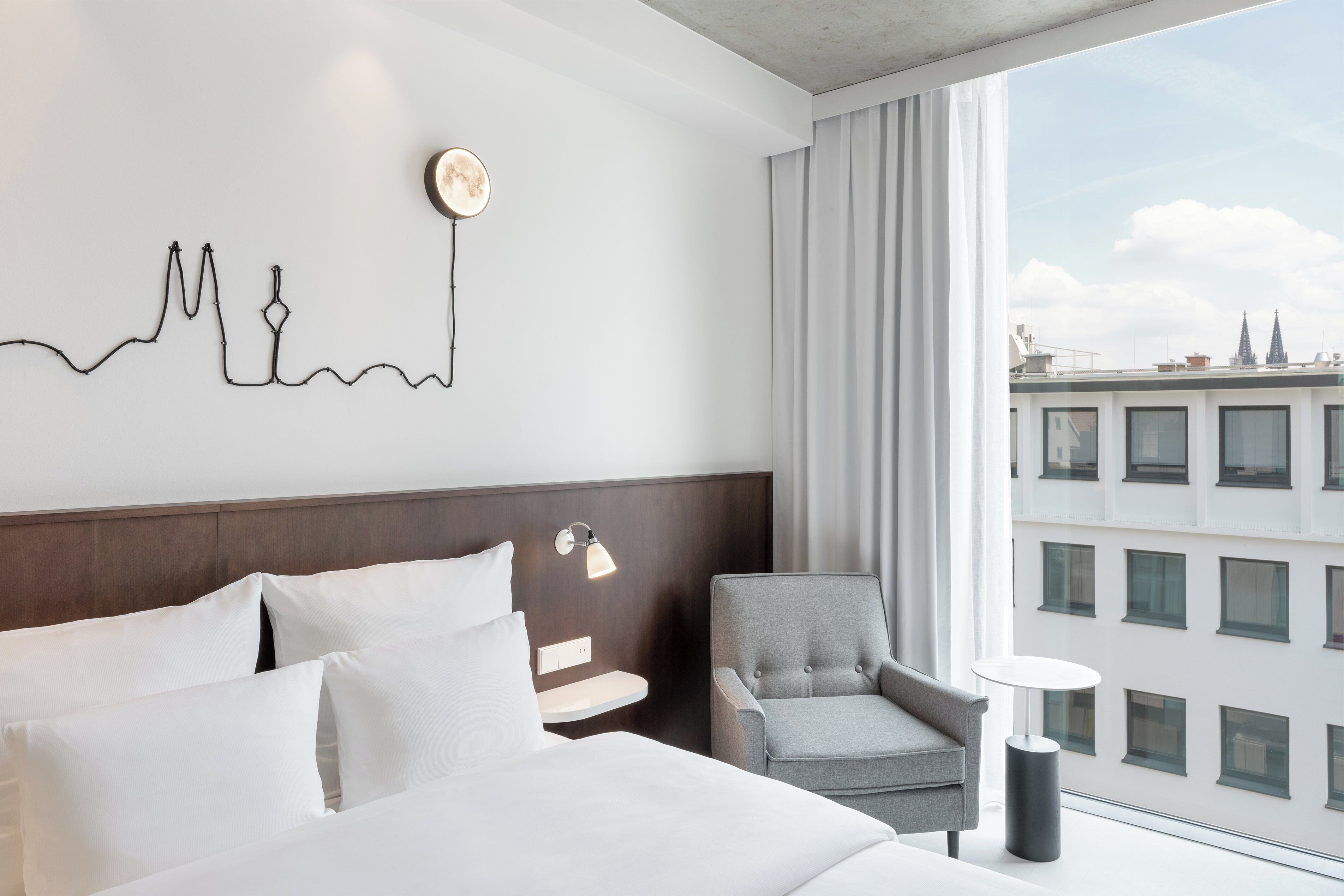 premium bedding, in-room safe, individually decorated