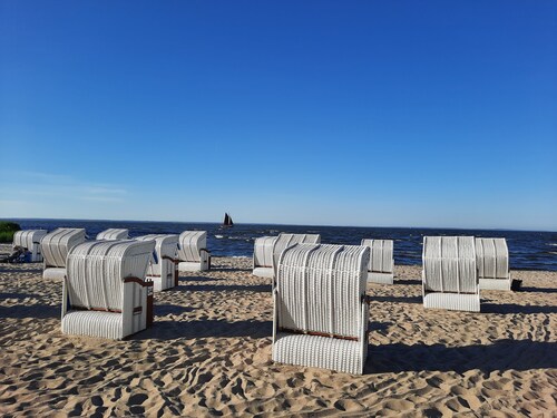 Ferienwohnung Dieter (rechts) - Ostalgiehaus - Ferienhaus Am Stettiner Haff