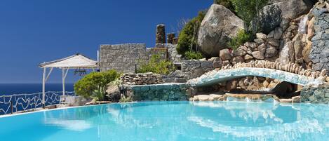 Piscine extérieure, piscine chauffée