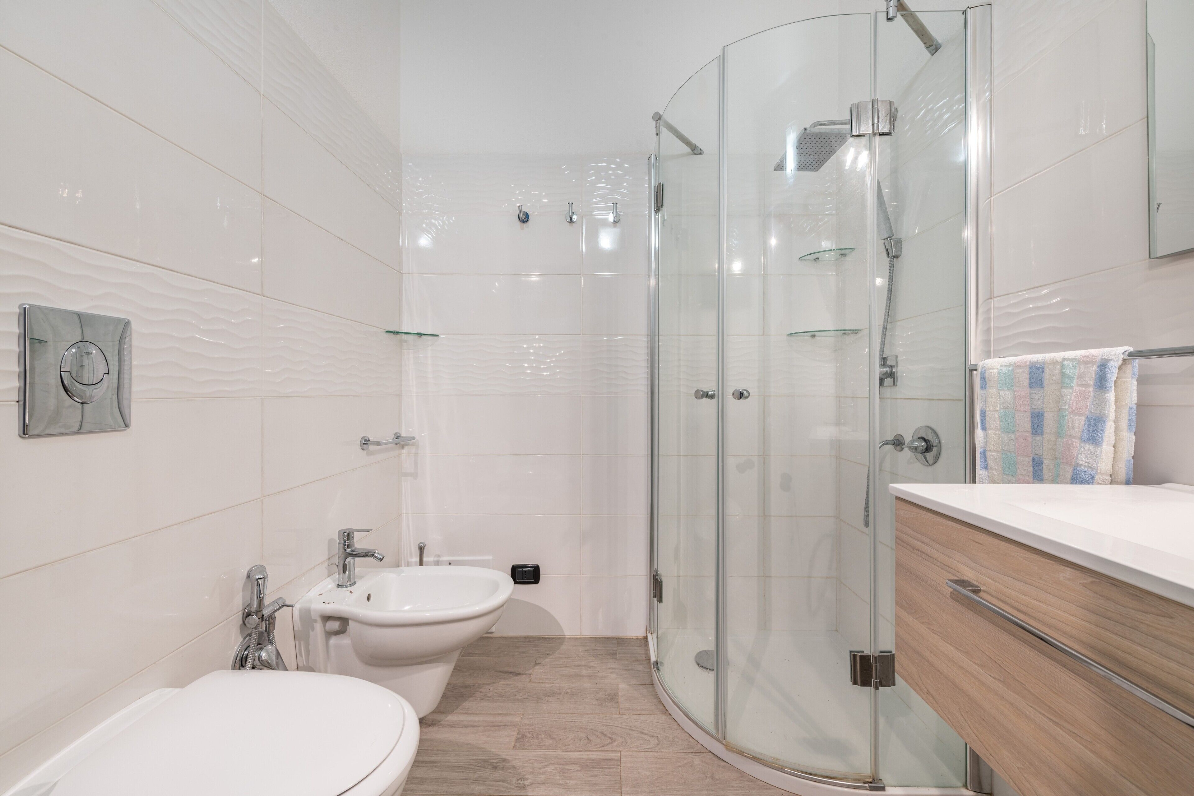 Shower, free toiletries, hair dryer, towels