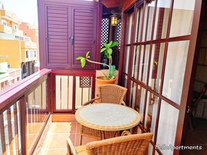 Outdoor dining - Sun Terrace Los Cristianos (Los Cristianos)