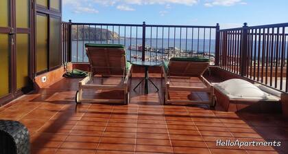 Solarium, vue sur la mer, Wi-Fi, Los Cristianos, 50M. de la plage