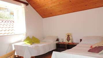 Apartment (Three-Bedroom Apartment with Terrace ) | 5 bedrooms