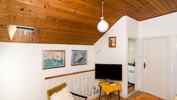 Apartment (Three-Bedroom Apartment with Terrace ) | Private kitchen | Fridge