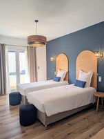Chambre Confort avec lits jumeaux - Rez de chaussée | Literie de qualité supérieure, coffres-forts dans les chambres, bureau