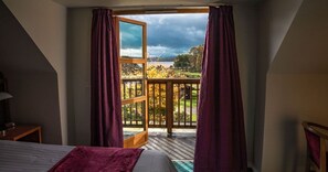 2 bedrooms