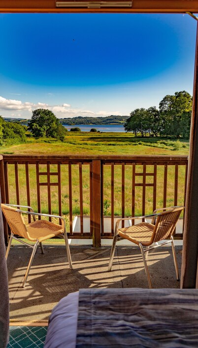 Culzean Diamond Lodge with hot tub and sauna