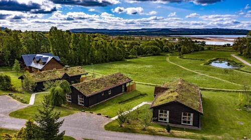Luxury chalet with hot tub and loch views
