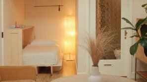 1 dormitorio, tabla de planchar con plancha, wifi gratis y ropa de cama