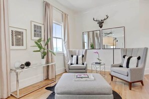 Smart TV, offices - Relaxing Home | Heated Pool & Spa (New Orleans)