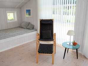 3 bedrooms, individually furnished - 6 Person Holiday Home on a Holiday Park in Løkken (Lokken)